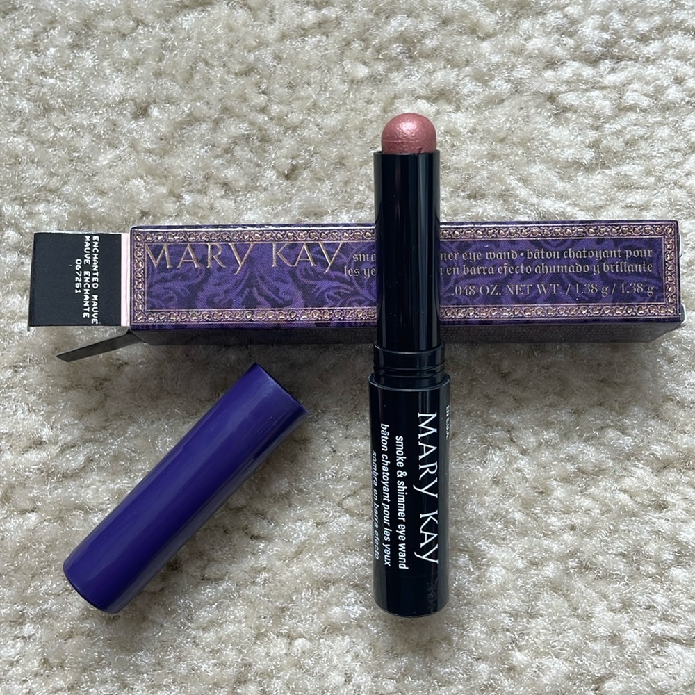 Limited-Edition Mary Kay Smoke & Shimmer Eye Wand - Color: Enchanted Mauve